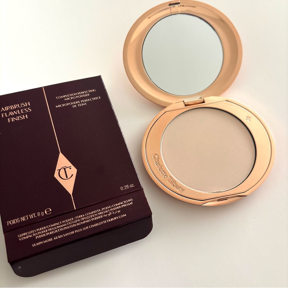Charlotte Tilbury Airbrush Flawless Finish powder in shade 1